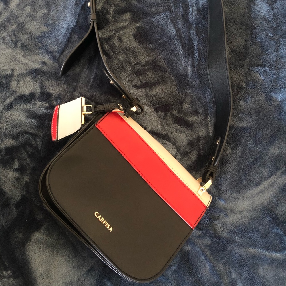Carpisa body cross bag